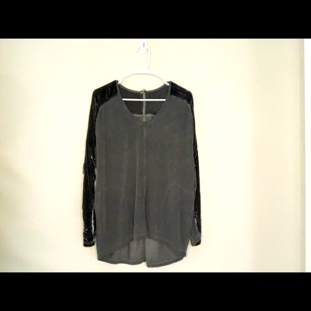 Grey XCVI leggings and top